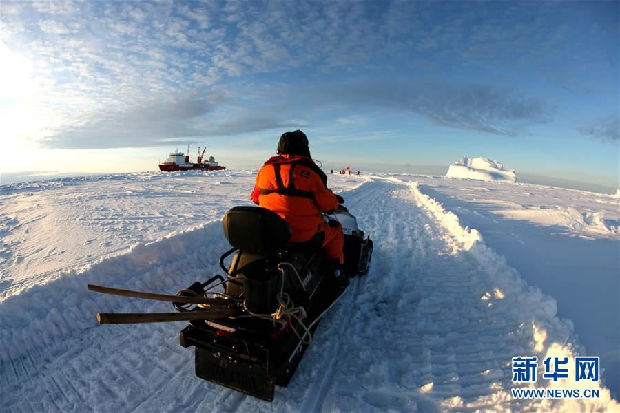 通讯：44公里探冰“筑路”记